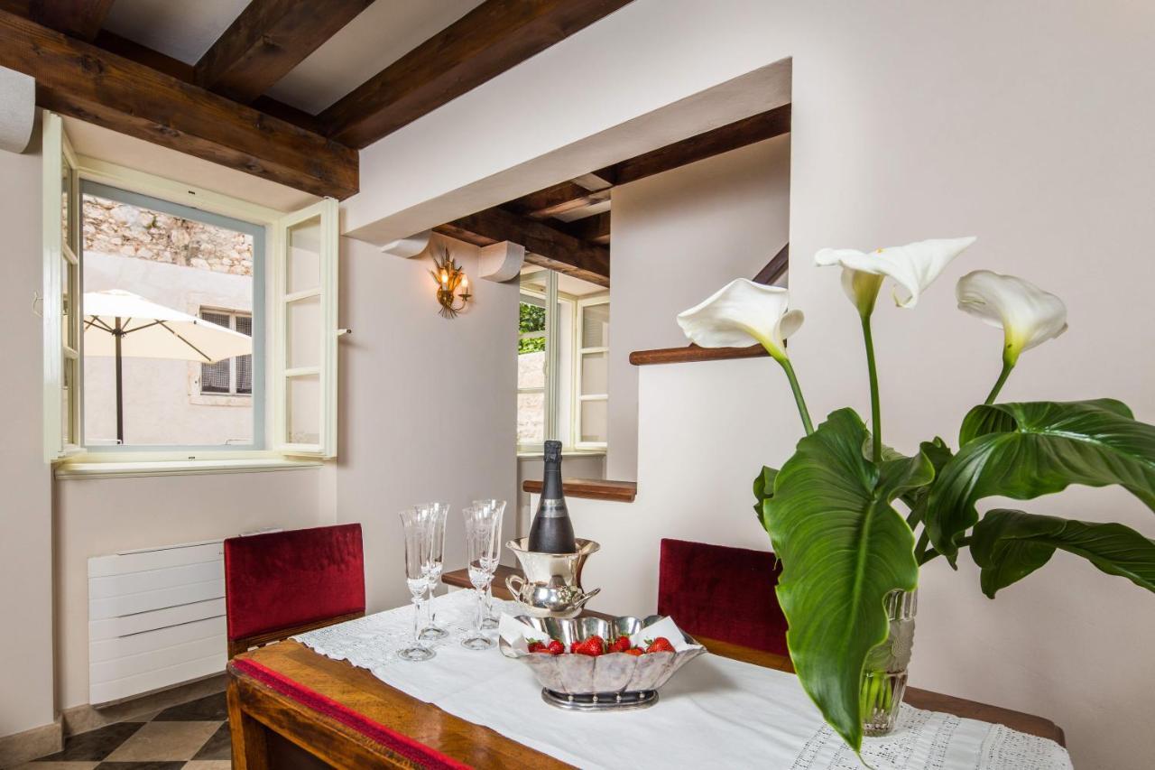 Holiday Home City Walls フヴァル 部屋 写真